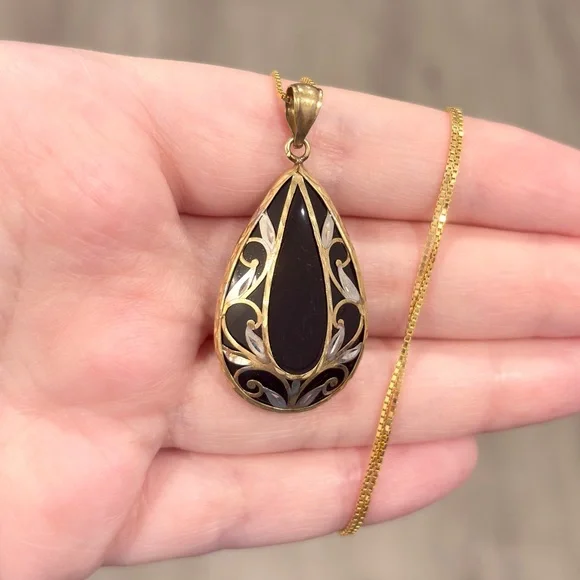 Vintage 10K Filigree Onyx Pendant: Black Hills Style Diamond Cut Large Teardrop - Picture 5 of 10